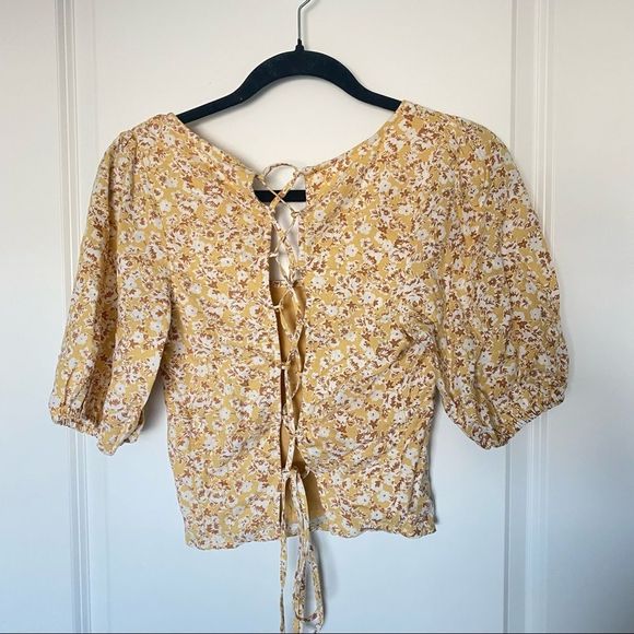 NWT Abercrombie Tie Back Puff Sleeve Top SIZE M - Picture 5 of 7